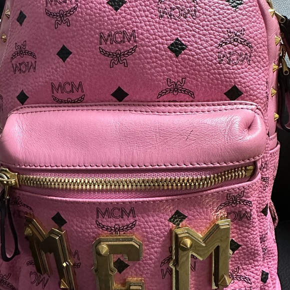 MCM PINK BACKPACK GIVEAWAY SALE - Picture 2 of 15